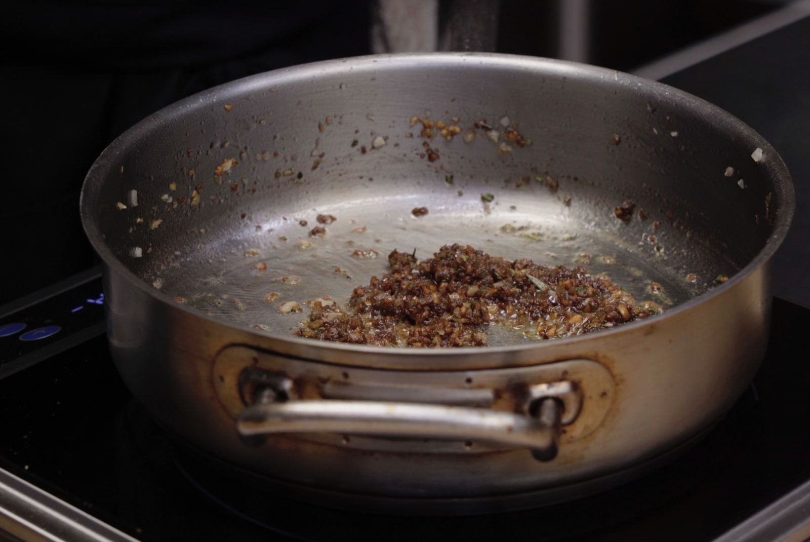 How to: Mushroom Pasta with Hedgehog Mushrooms and Black Truffles, photo 13