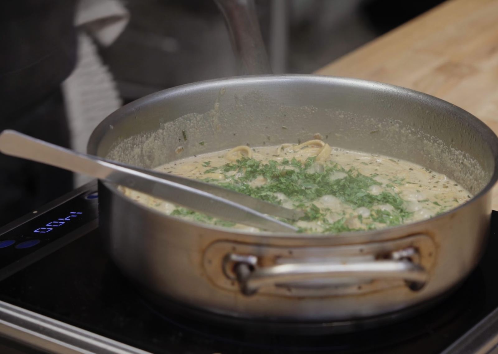 How to: Mushroom Pasta with Hedgehog Mushrooms and Black Truffles, photo 7