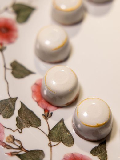 Delicate morning sweets for a bridal brunch